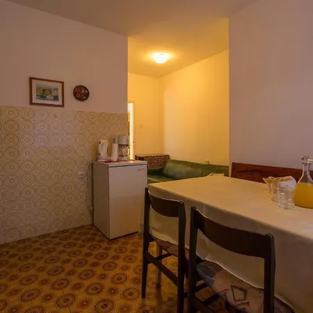 Apartment In Crikvenica 5237