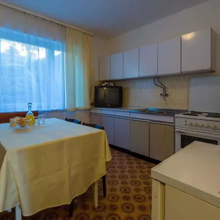 Апартаменты Apartment In Crikvenica 5237 Цриквеница