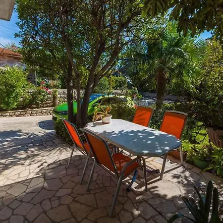 Apartment In Crikvenica 5237 Апартаменты *
