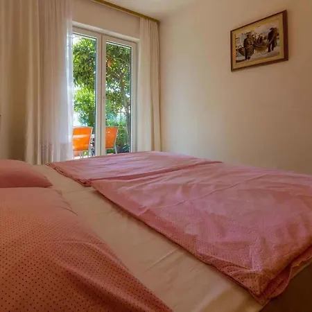 Apartment In Crikvenica 5237 Апартаменты